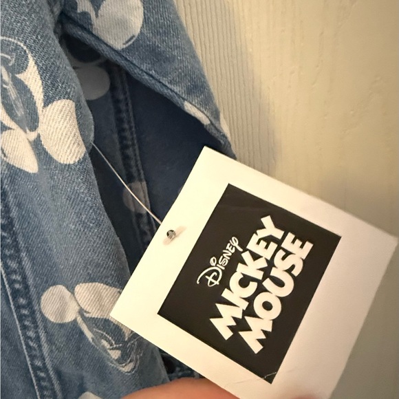 ⭐️Disney Mickey Mouse Denim Jacket and Tshirt Size 6 - Picture 5 of 7